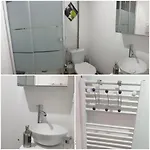 Проживание в семье Centre - Salle De Bain, Refrigerateur, Tv Et Machine A Cafe Privatifs - Cuisine Commune - Terrasse - De A 200m Пуатье
