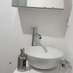 Проживание в семье Centre - Salle De Bain, Refrigerateur, Tv Et Machine A Cafe Privatifs - Cuisine Commune - Terrasse - De A 200m Пуатье