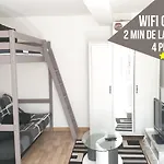 Habitación en casa particular Centre - Salle De Bain, Réfrigérateur, Tv Et Machine à Café Privatifs - Cuisine Commune - Terrasse - De à 200m *