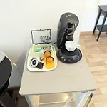 בית אירוח Centre - Salle De Bain, Refrigerateur, Tv Et Machine A Cafe Privatifs - Cuisine Commune - Terrasse - De A 200m