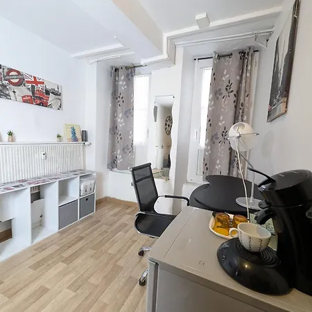 Centre - Salle De Bain, Refrigerateur, Tv Et Machine A Cafe Privatifs - Cuisine Commune - Terrasse - De A 200m פואטייה
