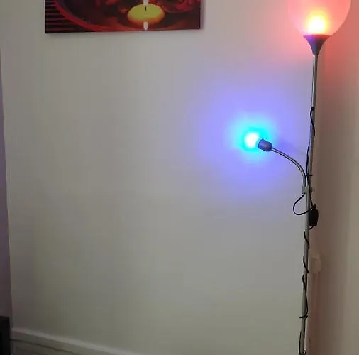 Centre - Salle De Bain, Refrigerateur, Tv Et Machine A Cafe Privatifs - Cuisine Commune - Terrasse - De A 200m 民宿 普瓦捷